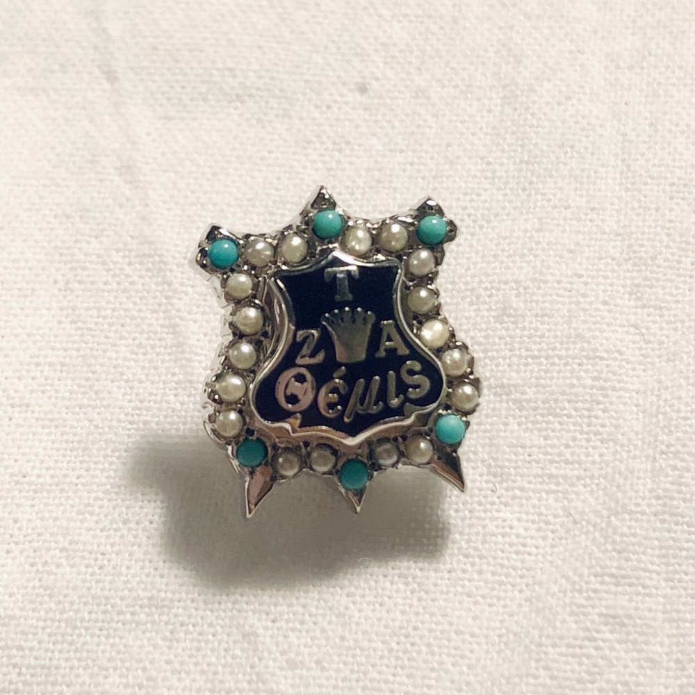 Zeta Tau Alpha ZTA Badge and Pin Box